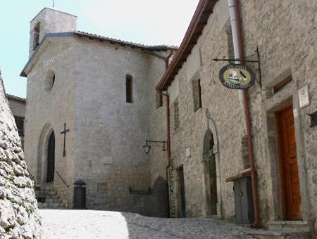 Locanda Il Falco Nero Fumone Buitenkant foto